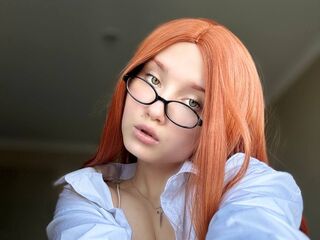 camgirl playing with dildo MistyFevere