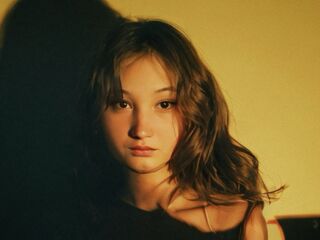 Kinky webcam MonaArrowsmith
