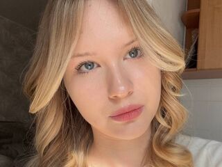 hot naked camgirl NanceyMonteverde