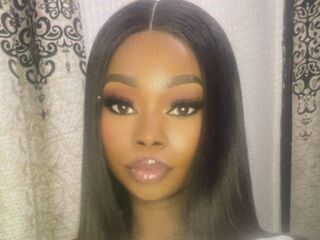 girl chat room NancyBee