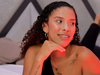 bedroom live cam NicoleBakker