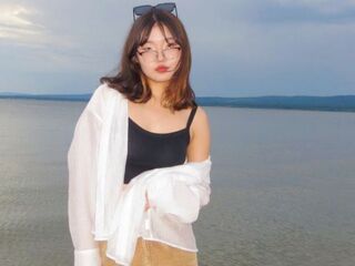 cambitch NobukoCheeks