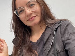 bedroom web cam NyssaraLasso