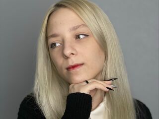 naked webcamgirl picture OdelynChasey
