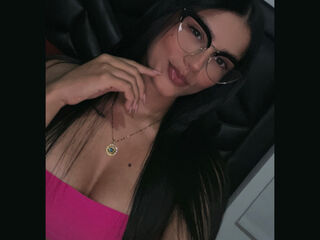 camgirl shaving pussy PamelaEvanz