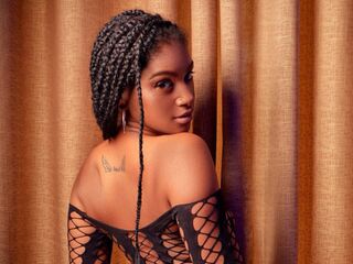 camgirl playing with dildo PamelaJons