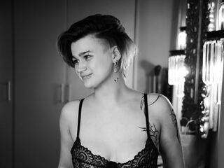 girl webcam PeachBev