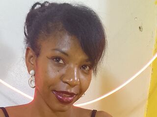 adult videochat PinahGloria