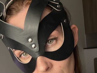 chatroom webcam photo QtKaty