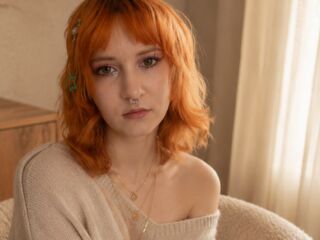 cam girl masturbating with sextoy RobertaLah