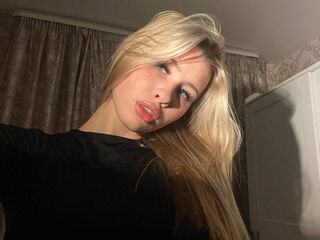 sex chat RowanBellamy