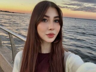 camslut masturbating SadeLazcano