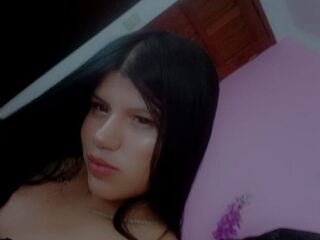 hot cam girl masturbating with vibrator SamaraFuentes