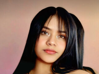 naked webcamgirl photo SolRusso