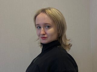 camgirl porn cam SuzannKernes