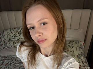 nude cam picture TaraGnagey