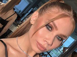 hot chatroom TawnyaCarwell