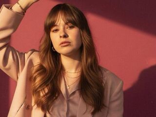 kinky cam TerinaLairmore