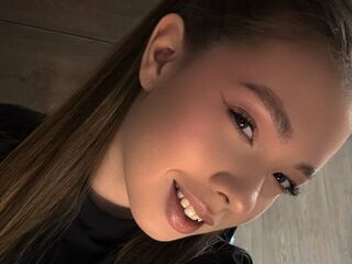 camgirl masturbating with sextoy TessaSun