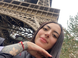 live cam show TifaJinx
