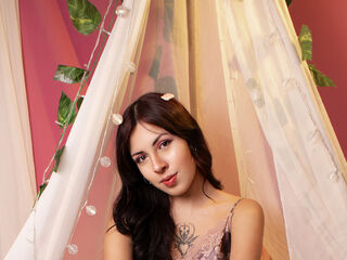 girl shaving pussy ValeryBeaumont