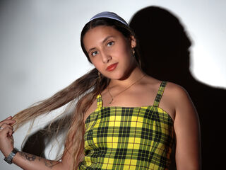 camgirl fingering pussy VegaLila