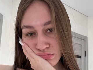 cam girl masturbating with sextoy VeraScott