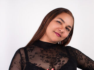 masturbating webcamgirl VivianMoreau