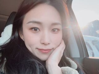 beautiful camgirl ZhiYue