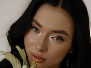 nude webcamgirl ZoeSensative