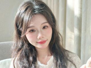 fingering girl cam picture lingzi